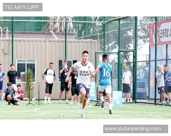 上海足球队比赛经验的变革与发展引发热议探讨新机遇与挑战 上海足球队比赛经验的变革与发展引发热议探讨新机遇与挑战