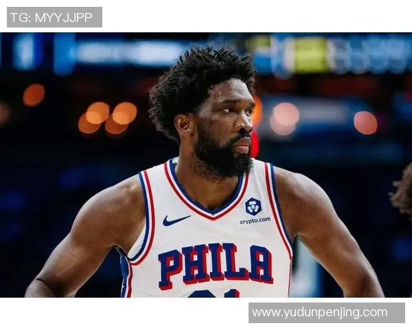 76人对阵黄蜂精彩对决比分揭晓球迷热议比赛亮点与表现分析